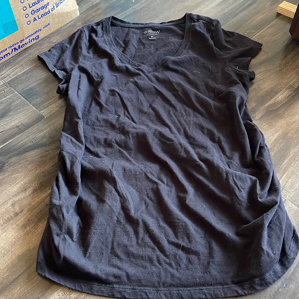 Black maternity t-shirt